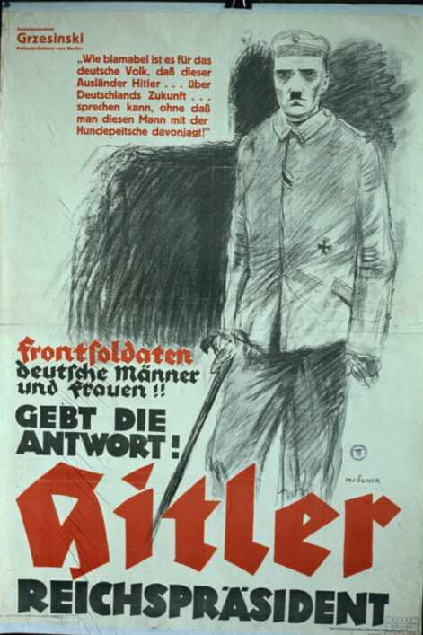 Выборы рейхспрезидента. 1932 год. Гитлер на тот момент был человеком без гражданства - от австрийского он отказался, чтобы не быть депортированным, немецкое еще не получил. Плакат рассказывает о том, что в годы войны Гитлер был солдатом германской армии.