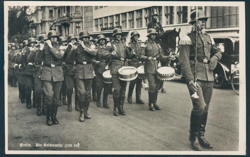 И еще один берлинский парад