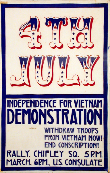 4 июля демонстрация в поддержку независимости Вьетнама и вывода войск
