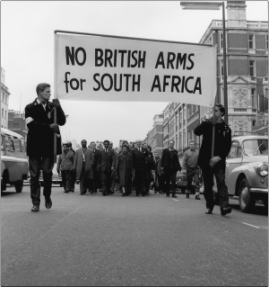 Никакого английского оружия для ЮАР