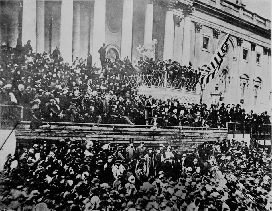 А это вторая инаугурация Линкольна в 1865 году. Ему осталось жить всего 6 недель. (AP Photo)